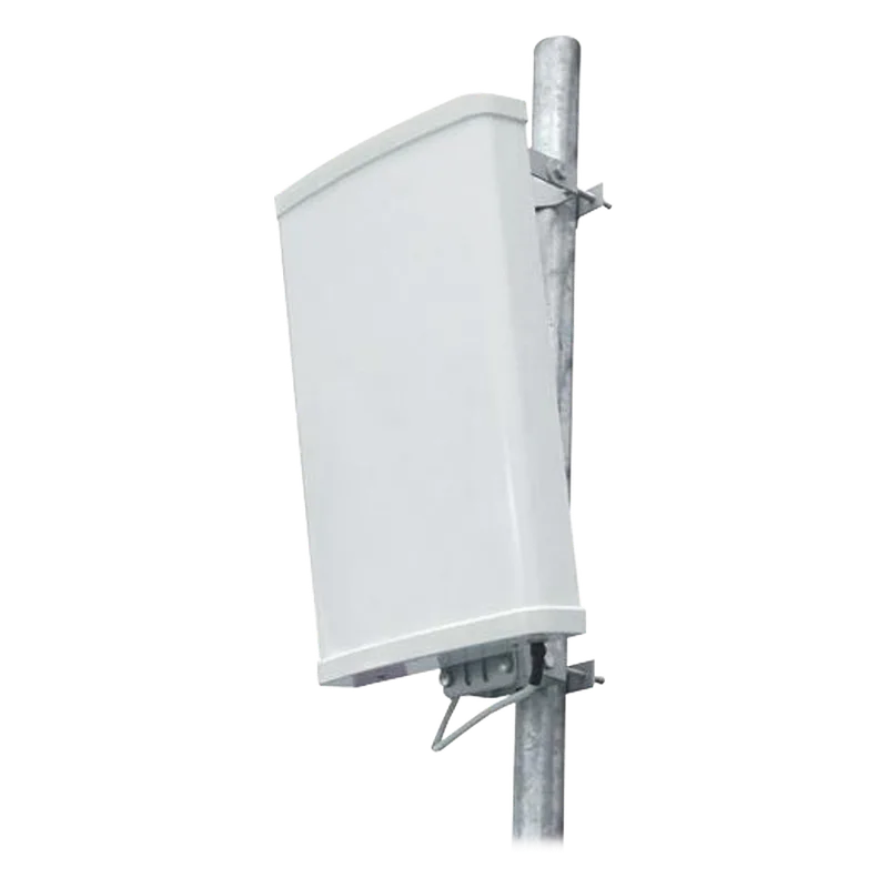 Antena Direccional Cell-Max Para Exterior 698-960 MHz y 1710-2700 MHz ANDREW CMAX-EXT-CPUSEI53