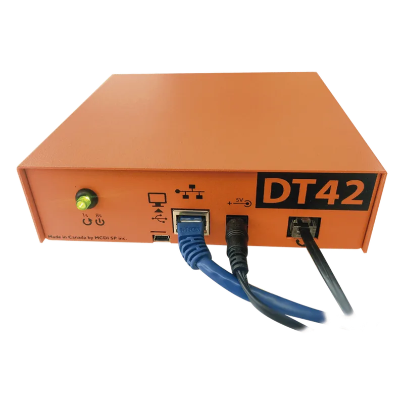 Receptora de alarmas IP Universal con 1 entrada de linea telefónica, para su central de monitoreo, recepción TCP/IP o GPRS, serie M2M, paneles de alarma Hikvision, entre otros. MCDI SECURITY PRODUCTS, INC EXTRIUMDT42MV2