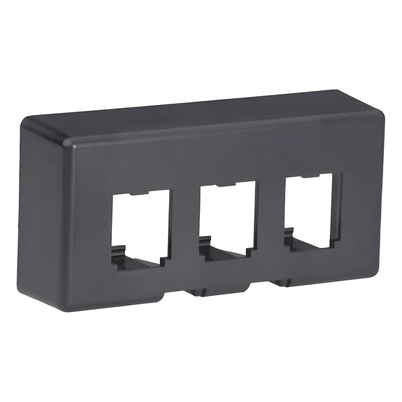 Placa de Mobiliario Modular Estándar, Salidas Para 3 Puertos Mini-Com, Color Negro PANDUIT CFFPE3BL