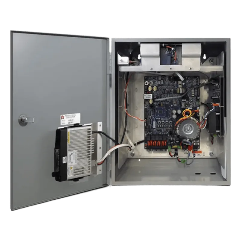 UltraVoice® UVRI-B: Controlador de 12 VCC con Autodiagnóstico y Amplificador Opcional de 100W FEDERAL SIGNAL INDUSTRIAL UVRI-B100