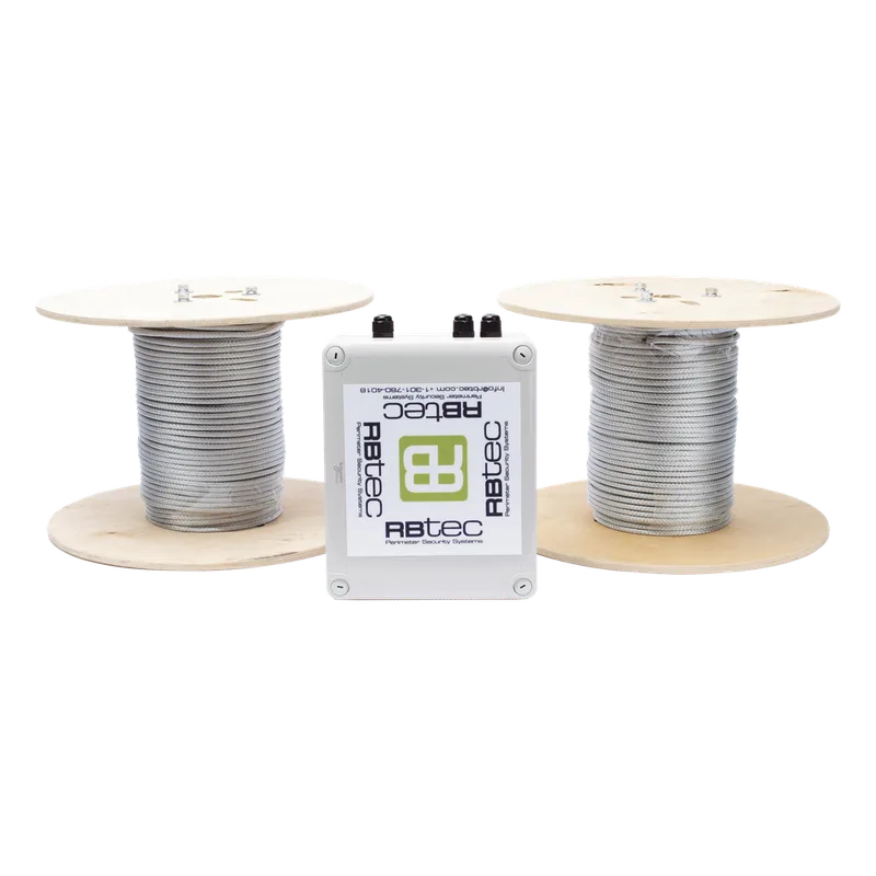 Kit de Cable Sensor Perimetral IRONCLAD / 305 m (1,000 ft) / 2 Zonas de 152 m (500 ft) / Detección por Análisis de Vibración / Tarjeta LPU400 Incluida / Calibración por Software RBTEC IROC-2Z-500-V2