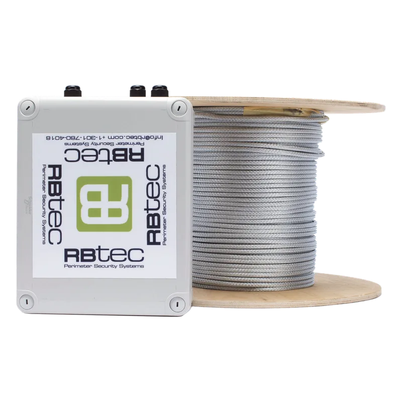 Kit de Cable Sensor Perimetral IRONCLAD para Cercas Ciclónicas / 152 METROS / 1 ZONA / Sin Falsas Alarmas por Viento / TODO Incluido/TARJETA LPU400/ Calibración por Software RBTEC IROC-1Z-500-V2