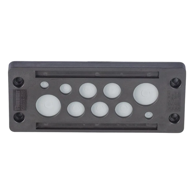 Pasacable de 10 Orificios de Marco Rectangular, IP65, 4.41" X 1.42", para Cables no Terminados, Color Negro. PANDUIT CESU2-E10