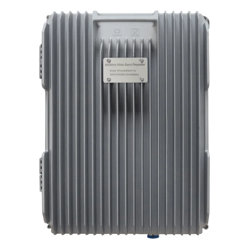 COBERTURA DE HASTA 5 km / Amplificador de Señal Celular / Banda 5, 850 MHz / 20 Watts de Potencia / Banda Ancha Multioperador / Protección Autoexcitación / Monitoreo USB / Gabinete IP65. EPCOM EP-OA0895-20W-V3