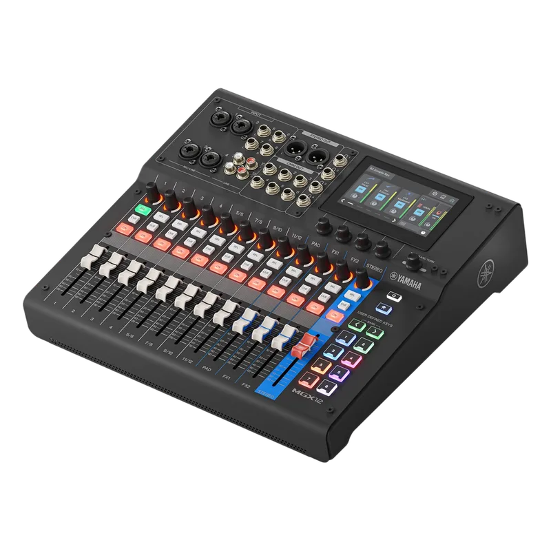 Consola Digital de Audio | 12 Canales | Pantalla Táctil 4.3in | Entradas de Mic/Line y Estéreo | Salidas Análogas y USB | Pads configurables | DSP | Entrada Bluetooth | Grabación Multipista | Color Negro YAMAHA MGX12B