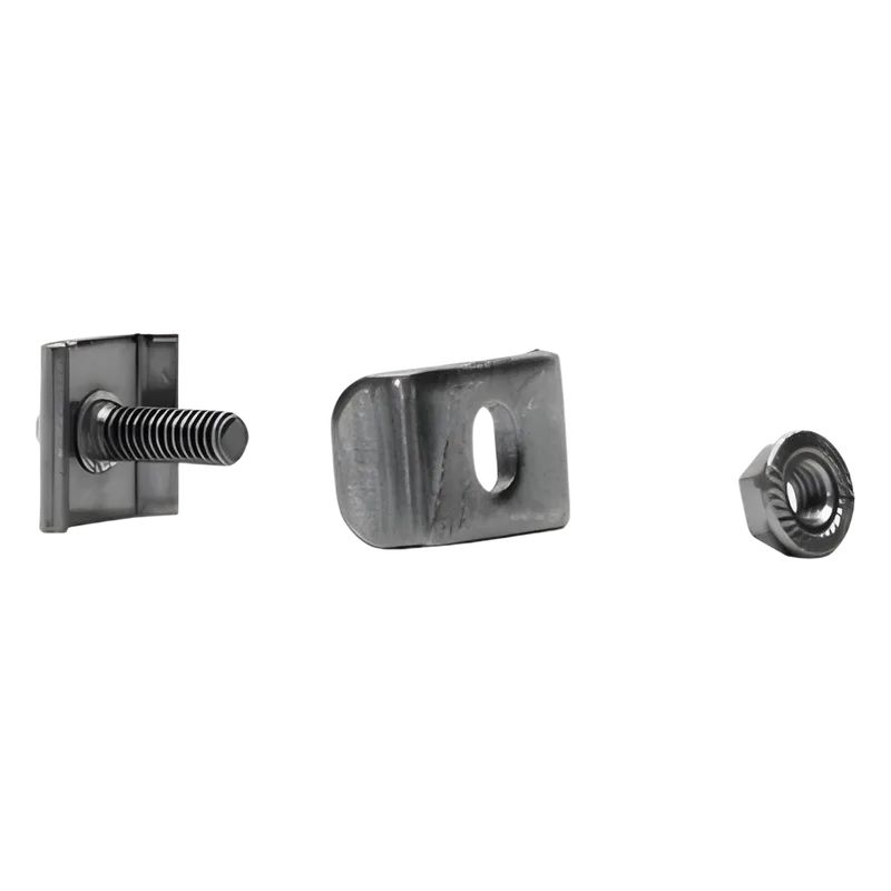 Kit 2 para unir tramos de charola, clema mediana, mas tornillo encastardo, con acabado Electro Zinc CHAROFIL MG-51-KIT2EZ