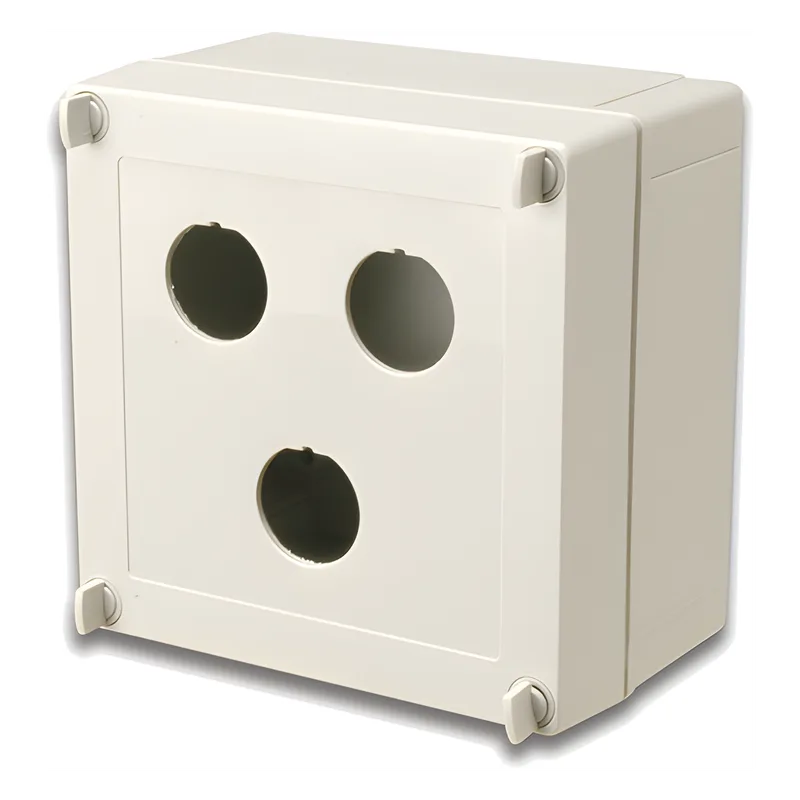 Caja industrial de conexión (Ruggedized), de 3 puertos de cobre o fibra, con protección IP66/IP67 (NEMA 4X) SIEMON X-IBOX-03