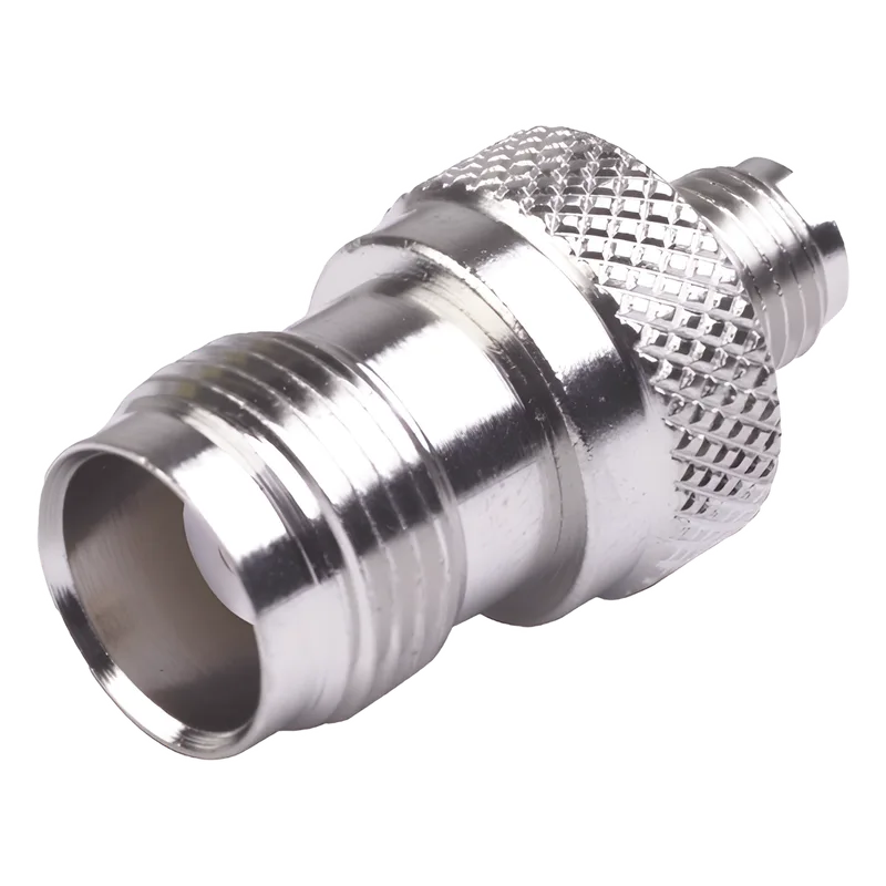 Adaptador en Línea de Conector TNC Hembra a SMA Hembra, Niquel/ Oro/ Teflón. RF INDUSTRIES,LTD RFT-1241-4