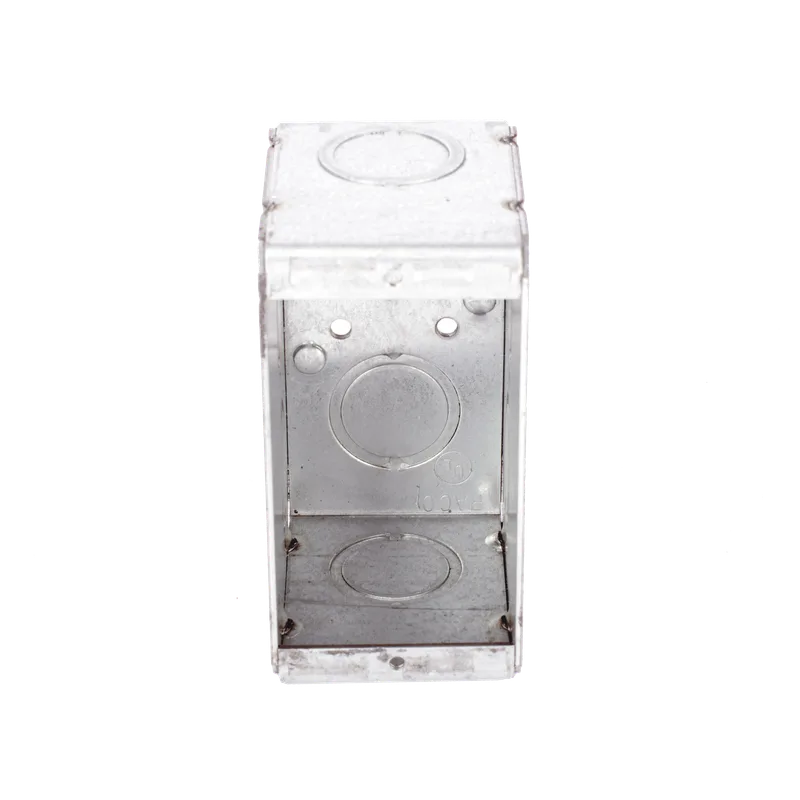 Caja (Chalupa) Multigang de 1 Gang/ Profundidad de 2-1/2 Pulgadas (6.35 cm)/ 8 TKO (1/2 y 3/4). RACO HUB-690