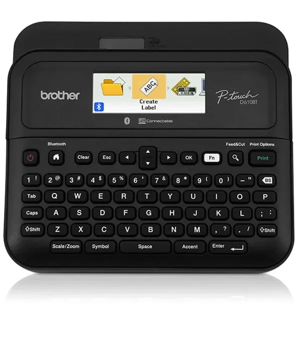 Rotulador Brother P-touch PTD610BT - transferencia térmica, Bluetooth, teclado qwerty, adaptador AC, imprime etiquetas laminadas de hasta 24 mm de